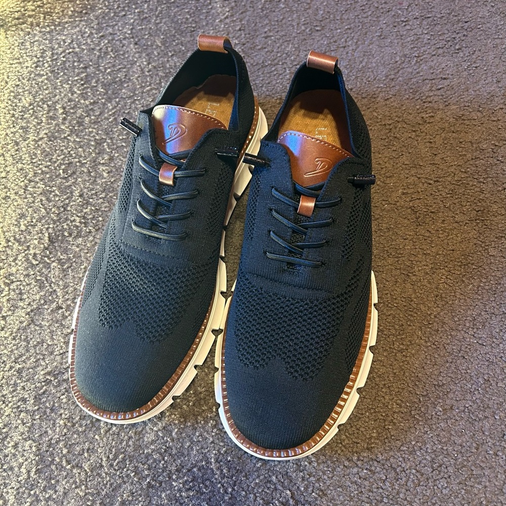 Mens Casual dress/sneaker shoe - Ultra Comfortable